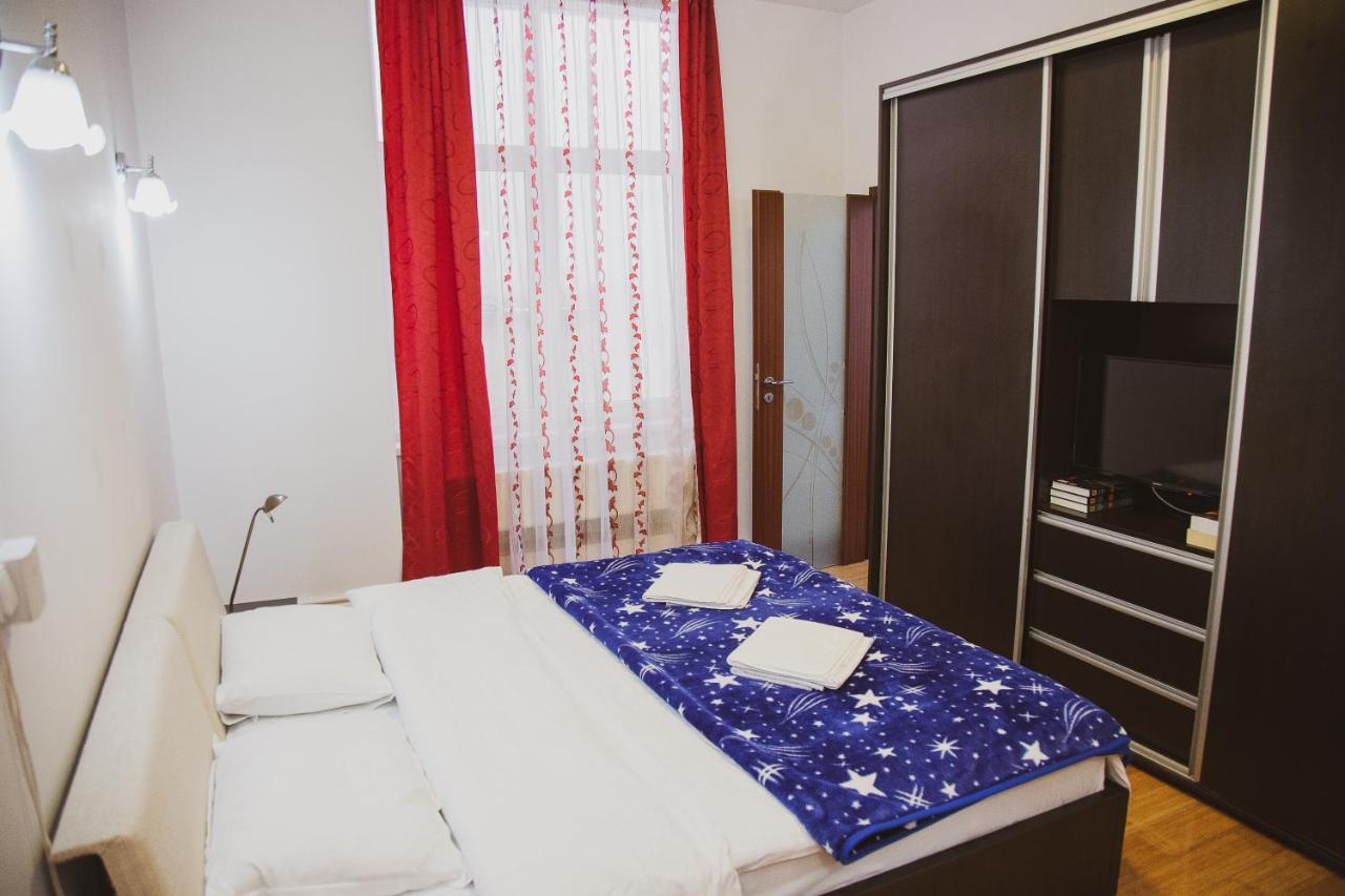 Kronhome Castelului Brasov Luaran gambar