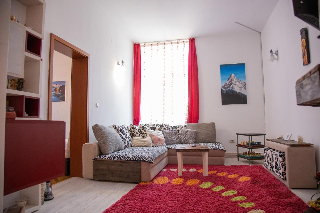 Kronhome Castelului Brasov Luaran gambar